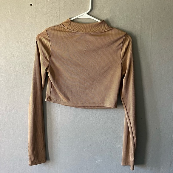 Tan Ribbed Long Sleeve Top With Asymmetric Cut Out Size Medium - Picture 1 of 6
